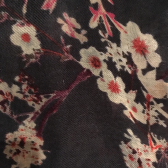 H&M Infinity scarf - Picture 2 of 3